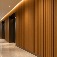 Panneau mural rainuré WYRAX WPC 195x14mm en bois de teck, panneau mural intérieur rainuré, comptoir de vente au détail, couloir d'hôtel, projet commercial