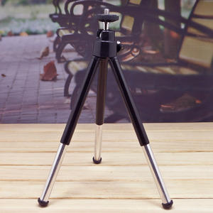 Mini trípode de aluminio con bloqueo de perilla y capacidad de carga de 0,5 kg para fotografía con teléfono móvil - Product Image 2