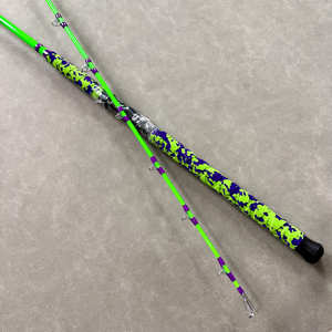 <span class=keywords><strong>Canne</strong></span> à pêche au poisson-chat 7'6" à action lourde, avec poignée super rigide et spécifiquement conçue, et revêtement phosphorescent pour la pêche au poisson-chat - Product Image 1