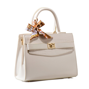 Sac à main de haute qualité OEM ODM 2027, motif crocodile, <span class=keywords><strong>cadeau</strong></span> <span class=keywords><strong>pour</strong></span> <span class=keywords><strong>maman</strong></span>, sac à main <span class=keywords><strong>pour</strong></span> femmes, nouveau style, sac fourre-tout tendance, sac bandoulière - Product Image 2