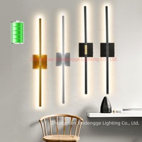 Lampe murale moderne à chargement sans fil avec télécommande et contrôle tactile, LED à intensité variable, design en bande longue pour salon et chambre à coucher