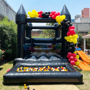 Castillo inflable negro con tobogán y piscina de pelotas para niños. - Product Image 5