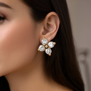 Orecchini a lobo con fiore in oro bianco, cristallo da 5 mm, montatura a griffe, gioielli classici unisex alla moda E3411 - Product Image 2