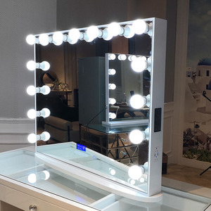 Stock sur nous! Salle de maquillage Docarelife Miroir de courtoisie éclairé en bois pour filles avec haut-parleurs sans fil - Product Image 1