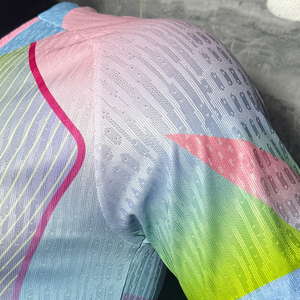 Maglia da Calcio Thailandese 25/26 con Logo, Design Classico, Maglia da Calcio Casa/Trasferta - Product Image 4