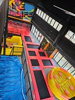 Aire de jeux intérieure commerciale avec ninja cours nouveau parc de trampoline