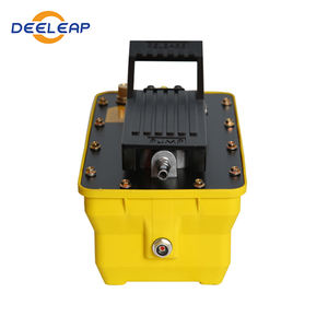 Taşınabilir pnömatik hidrolik basınç pompası hava ayak pedalı pompası 3.5L yağ tankı ve 22-122 psi hava basıncı PAS12 - Product Image 3