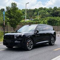 Lynk Co 900 2025 2.0T Turbo SUV avec pneus R21 Euro VI 6 places Transmission automatique Volant à gauche et caméra arrière