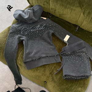 Ensemble sweat à capuche zippé et <span class=keywords><strong>jupe</strong></span> en strass personnalisé, style Y2K, streetwear, polaire, deux pièces, idéal pour les grandes tailles, loungewear pour femmes - Product Image 1