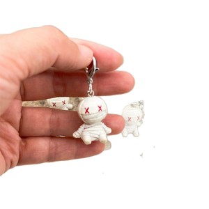 Lindo Mini Colgante de Resina de Momia para Halloween, con Cierre de Langosta, Accesorio DIY para Hacer Joyas, para Llavero, Decoración de Bolsos, Regalo - Product Image 5