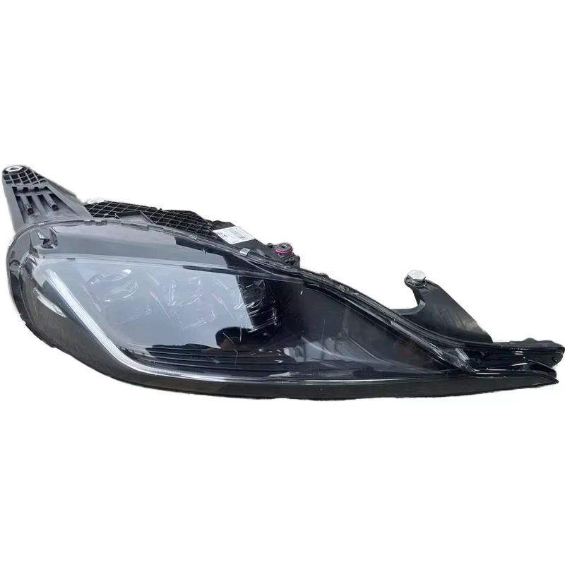 สีขาวอบอุ่น