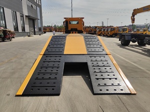SINOTRUK HOWO NX 6x2 Three-Section <b>Flatbed</b> Wrecker <b>Truck</b> 33Ton Total Mass 25Ton Recovery Tow <b>Truck</b> - Product Image 2