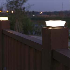 Lampe solaire LED moderne pour poteau <span class=keywords><strong>de</strong></span> clôture <span class=keywords><strong>de</strong></span> jardin extérieur, idéale pour l'éclairage des portails <span class=keywords><strong>de</strong></span> villas et des cours. - Product Image 3