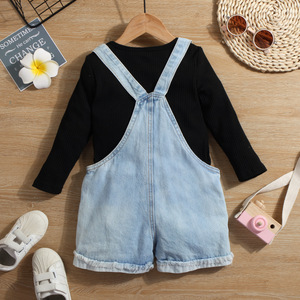 Abbigliamento per Bambini, Nuovo Set per Ragazze con Felpa a Maniche Lunghe in Maglia e Pantaloncini con Bretelle, Vendita all'Ingrosso - Product Image 6