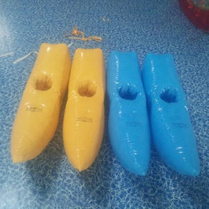 Zapatos inflables para caminar sobre el agua, calzado duradero de buena calidad - Product Image 1