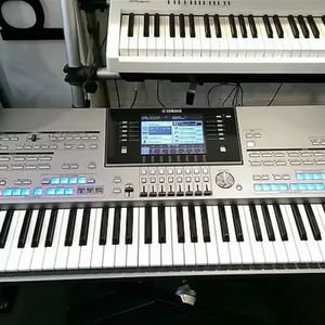 Piano Arreglista Digital Genos Tyros de 88 Teclas, Certificado por Bf, Estación de Trabajo Musical Profesional, Estuche de Madera, Multifunción - Product Image 2