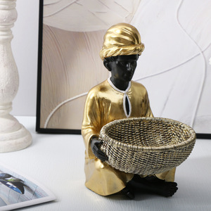 Figurines <span class=keywords><strong>de</strong></span> stockage <span class=keywords><strong>de</strong></span> personnages <span class=keywords><strong>de</strong></span> Noël en résine <span class=keywords><strong>de</strong></span> style moyen-oriental transfrontalier - Product Image 3