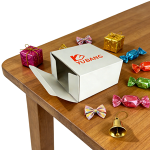 กล่องบรรจุภัณฑ์เค้กขนาดเล็กแบบกำหนดเองสำหรับงานแต่งงาน ทำจากกระดาษแข็งสีขาวหรูหรา พร้อมหูหิ้วริบบิ้น - Product Image 5