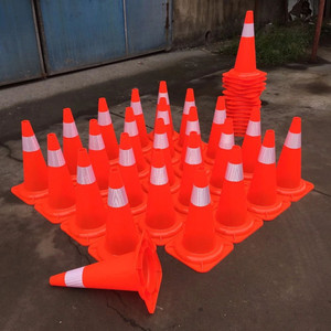 PVC réfléchissant blanc de 50 cm/20 pouces, matériau flexible en PVC rouge pour la sécurité routière - Product Image 6