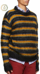 KD personnalisé nouveau <span class=keywords><strong>Cardigan</strong></span> Crochet motif <span class=keywords><strong>noir</strong></span> rayé <span class=keywords><strong>Mohair</strong></span> pull tricoté à la main hommes floue Vintage pull - Product Image 2
