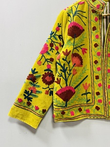 Chaqueta de Terciopelo Bordada a Mano 2026, Cuello Alto, Diseño Floral, Manga Larga, Ropa de Invierno, 100% Lana, Estilo Casual Cálido - Product Image 2