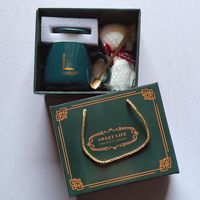Coffret Cadeau Tasse en Céramique Personnalisable avec Logo, Cuillère à Soupe, Serviette et Peluche Ours – Promotion Cadeau de Fêtes