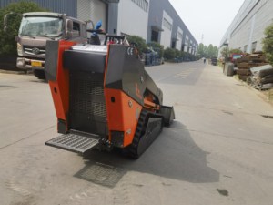 รถตักล้อยางแบบสกิดสเตียร์พร้อมเครื่องยนต์ดีเซล EPA น้ำหนัก 1780 กก. ดีไซน์ใหม่ รับน้ำหนักได้ <span class=keywords><strong>475</strong></span> กก. พร้อมมอเตอร์และปั๊ม แบริ่ง อุปกรณ์เสริม แบคโฮ - Product Image 5