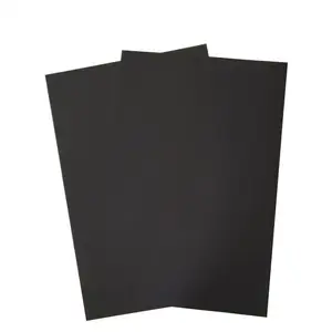Feuille de plastique flexible en PVC noir de taille personnalisée pour la fabrication de cartes en plastique