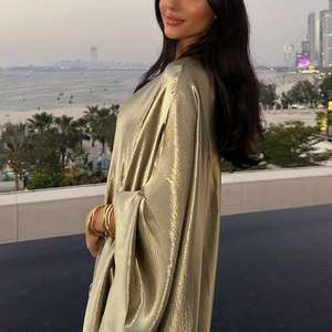 عباية شرق أوسطية بتصميم دبي وتركي للنساء، فستان إسلامي أنيق ومحتشم بأكمام جناح الخفاش وتطريز باللون الذهبي والفضي - Product Image 4
