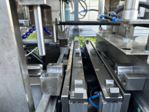Nouvelle conception de machine à tarauder M32 personnalisée, machine à tarauder automatique pour tuyaux en aluminium - Product Image 5