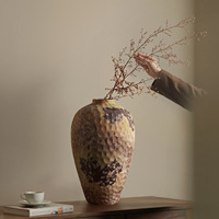 Tonfo Jingdezhen Keramik Mattglasierte Handgefertigte Tischvase Retro Steinzeug-Flaschenkrug Hochwertige Wohnzimmer-Eingangsbereich-Blumenvase