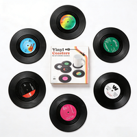 Sous-verres en PVC, lot de 6, sous-verres colorés rétro en forme de disque vinyle pour boissons avec étiquettes amusantes, sous-verres de table pour boissons