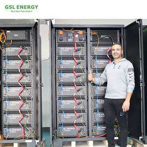 Sistema de Almacenamiento de Energía Comercial e Industrial Inteligente GSL Energy de 80kwh 200kwh, Batería de Litio-Ferrofosfato (LiFePO4) para Exteriores - Product Image 1