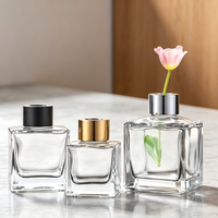 Flacon diffuseur de parfum de luxe carré en verre épais transparent 50ml 100ml 150ml 200ml avec couvercle métallique, récipient vide pour emballage d'arômes domestiques