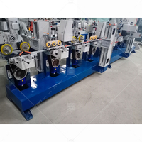 Machine à poncer linéaire pour profilés en bois, ponçage de surfaces courbes en bois pour les profilés