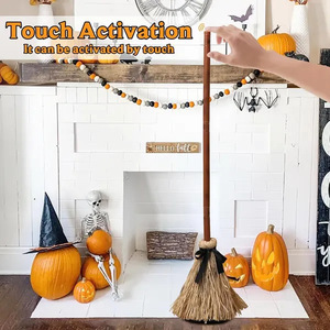 <span class=keywords><strong>Scopa</strong></span> da <span class=keywords><strong>strega</strong></span> galleggiante in paglia di mais con manico lungo 95 cm e nastro nero, decorazione di Halloween per feste e case infestate - Product Image 3