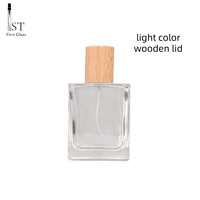 Flacon de parfum vide en verre rechargeable de luxe de 30 ml et 50 ml avec bouchon en bois rectangulaire et capuchon à vis en bois