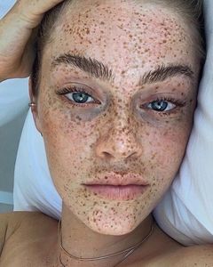 Custom Brown Maroon Henna Fake Freckle Stain Shades Paste Natural Dye in Cosmetic Aplicator Bottle with Logo Productos de maquillaje - Product Image 4