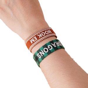 Logotipo personalizado regalo nombre letras hecho a mano trenzado borla ajustable 3D textos encanto tela amistad tejido bordado pulsera - Product Image 4