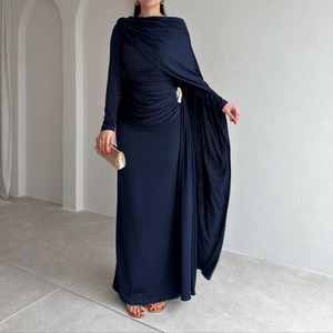 Elegante Vestido Largo de Noche con Cuello en V, Drapeado y Fruncido, Color Marrón Chocolate, Ajuste Delgado, Manga Larga, Tipo Tubo, con Anillo Metálico, Satén, 220g, En Stock - Product Image 2
