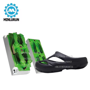 Moule pour claquettes et pantoufles personnalisées Yezzy, motif vague, en EVA, pour usage intérieur, pour hommes, femmes et famille - Product Image 5