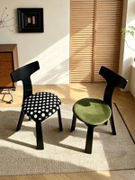 Chaise de salle à manger en bois massif de style mi-siècle, dossier français, luxe léger, assise rembourrée, mobilier de maison durable
