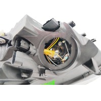 Phares avant droit 260106352R pour Renault Fluence. Ensemble de phares avant droit. Pièces.