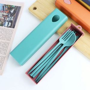 Nouvelle conception couleur avec fermeture à bouton, dans un étui pour ensemble de couverts portables en paille de blé - Product Image 3