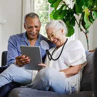 Grande loupe numérique mains libres 5x pour la lecture rapprochée et le travail de livre