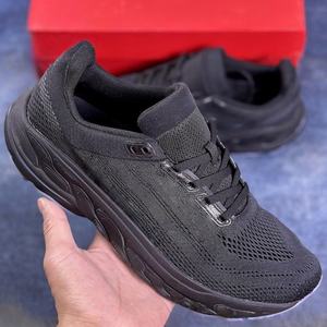 Nouvelles chaussures pour hommes de la marque NBW, avec empeigne en mesh pour une respirabilité optimale, légères et confortables, idéales pour les loisirs et les activités sportives. - Product Image 4