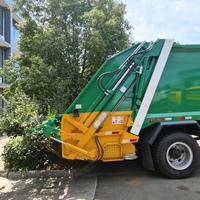 Vente directe d'usine SINOTRUK 4x2 8CBM Camion compacteur de déchets à chargement arrière
