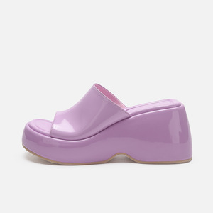 Nouvelles sandales d'été compensées à bout ouvert pour femmes, grandes tailles, personnalisables, vente en gros 2024 - Product Image 2