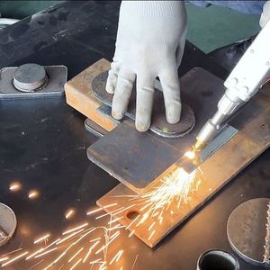 <span class=keywords><strong>Saldatrice</strong></span> Laser a Fibra <span class=keywords><strong>Portatile</strong></span> Utools 1500W 2000W 3000W per Lavorazione e Riparazione Metalli - Product Image 6