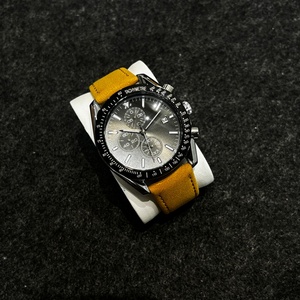 Fashion Luxury Men's Watch Three Eye Quartz Watch Alloy Leather Strap Waterproof Watch Wholesale - Product Image 3